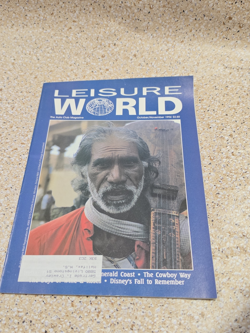 Vintage 1994 Leisure World Magazine - CAA Auto Club - Anne Murray / Disney
